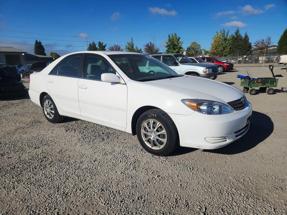 Photo 4 from auction – 2003 TOYOTA CAMRY with VIN JTDBE32K430170117