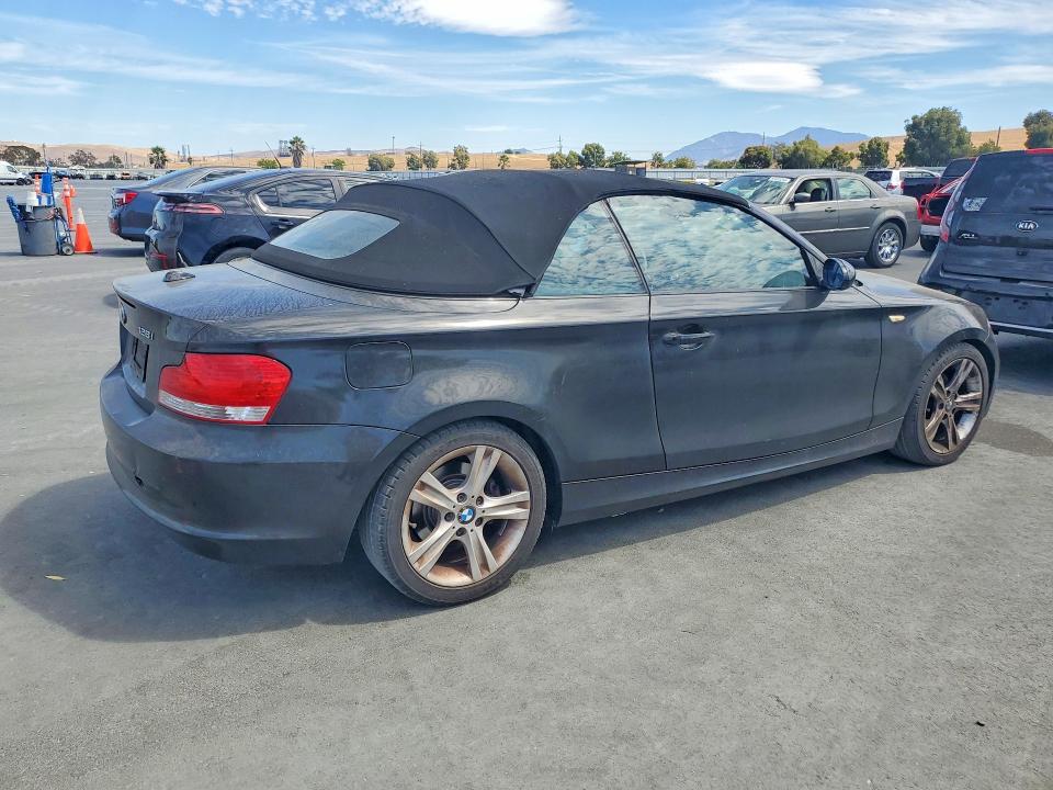 Photo 3 from auction – 2008 BMW 128 with VIN WBAUN13528VH80470