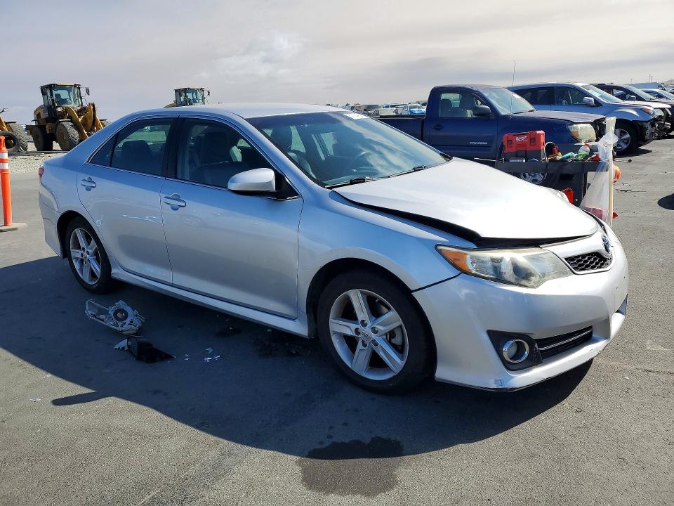 Foto 4 de la subasta – 2013 TOYOTA CAMRY con VIN 4T1BF1FK5DU283933