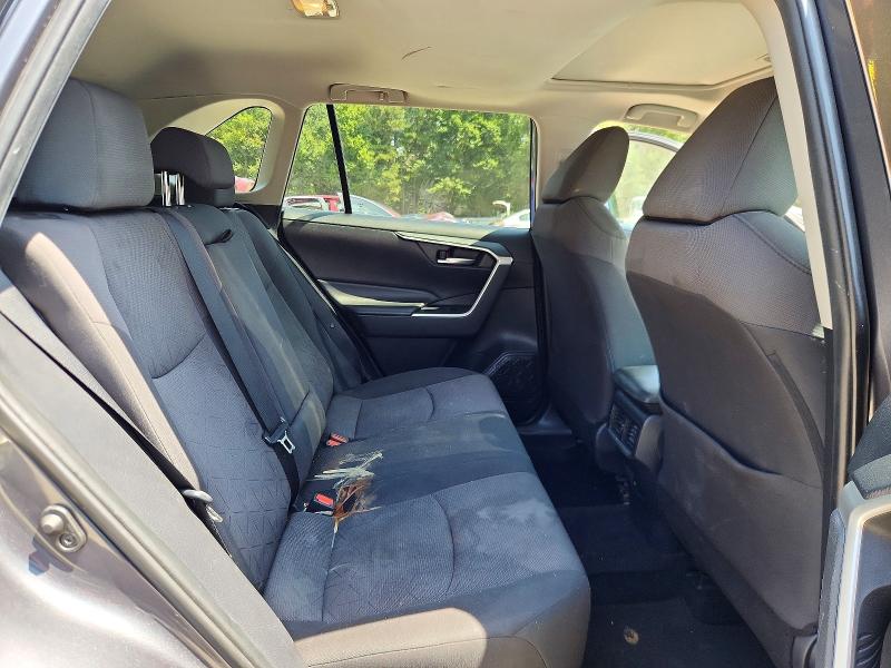 Photo 10 from auction – 2019 TOYOTA RAV4 with VIN 2T3W1RFVXKW047548
