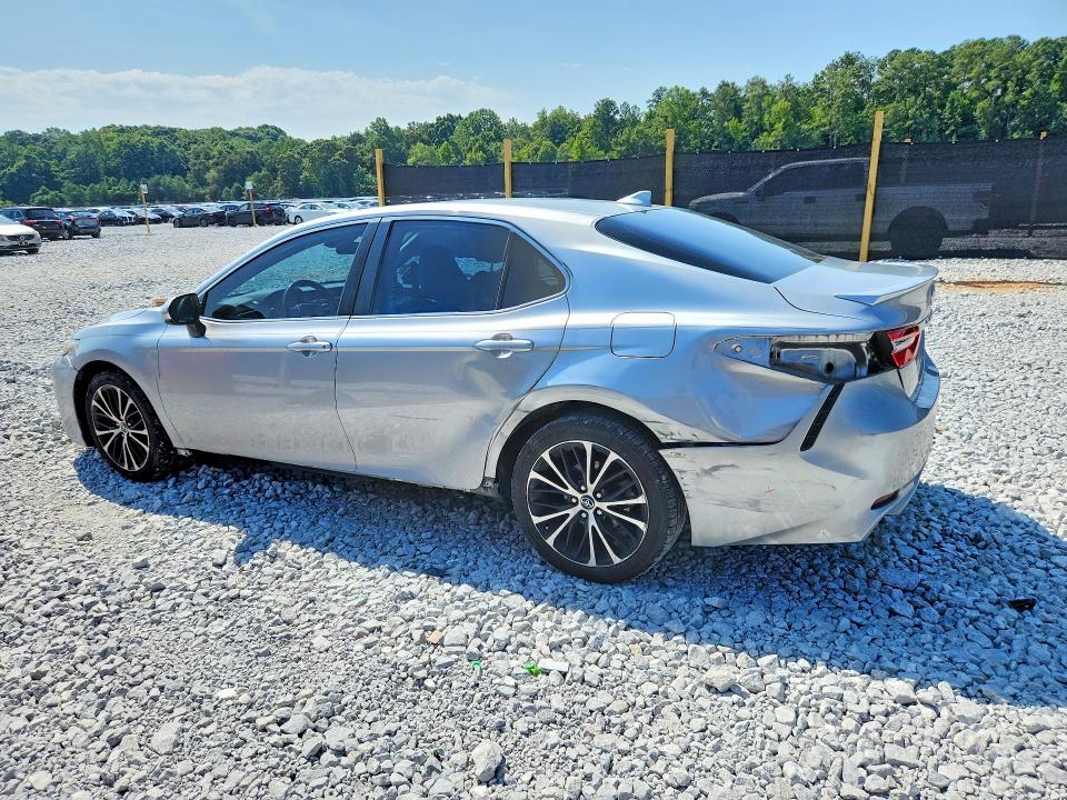 Photo 2 from auction – 2020 TOYOTA CAMRY with VIN 4T1G11AK8LU873571