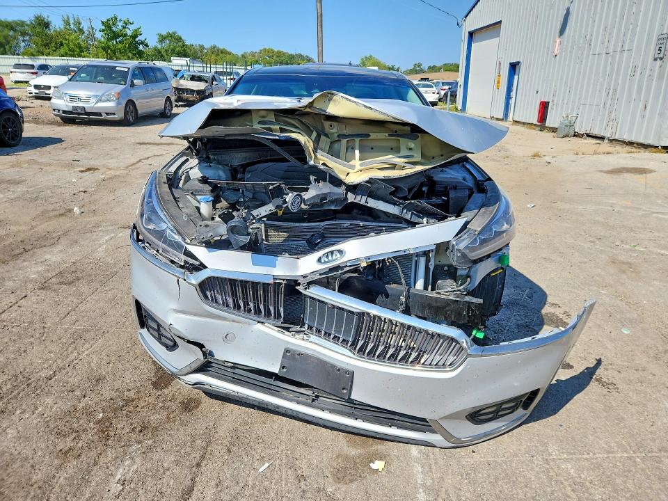 Photo 5 from auction – 2018 KIA CADENZA with VIN KNALC4J11J5098539