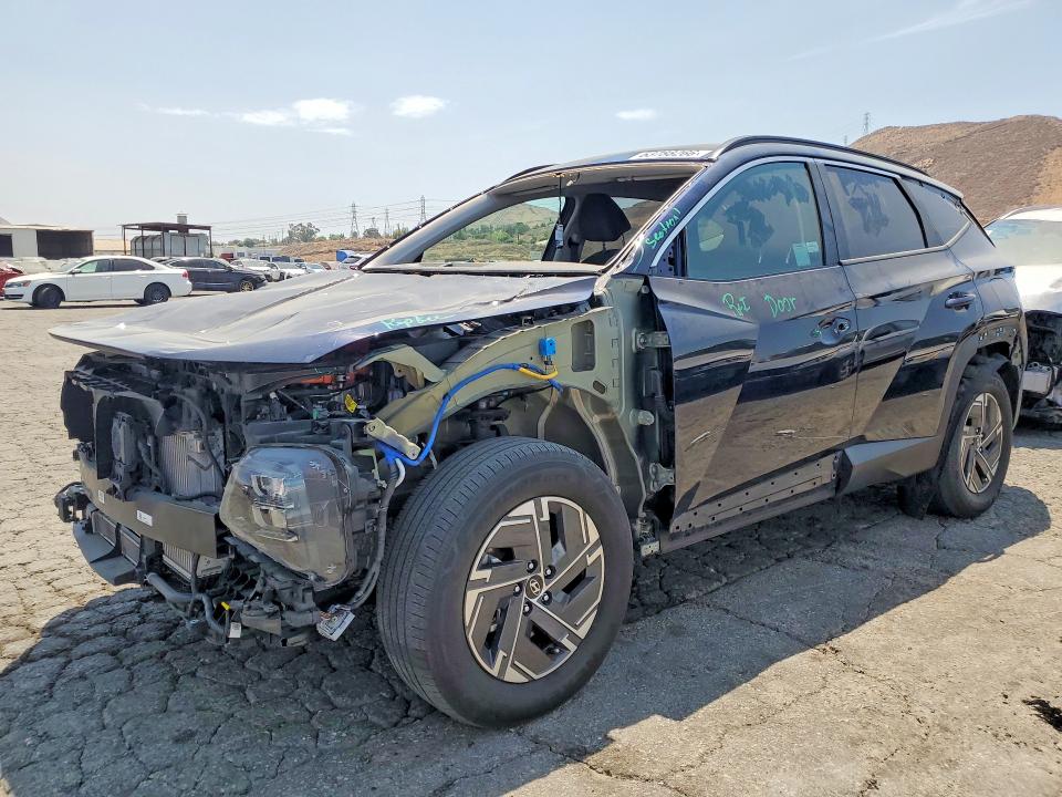 HYUNDAI TUCSON 2025 with VIN KM8JBDD17SU287191 - Photo from auction