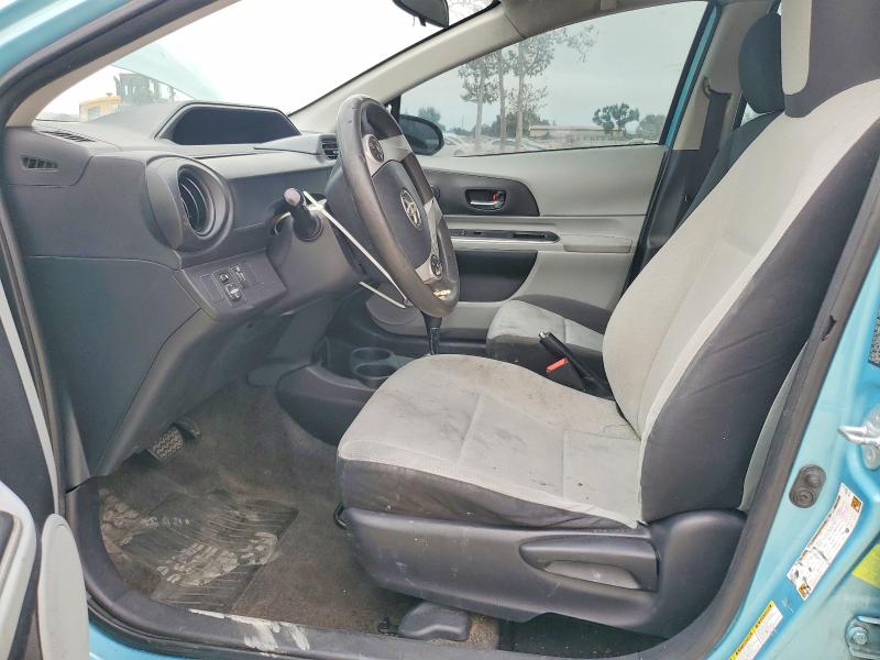 Photo 7 from auction – 2014 TOYOTA PRIUS C with VIN JTDKDTB36E1059559