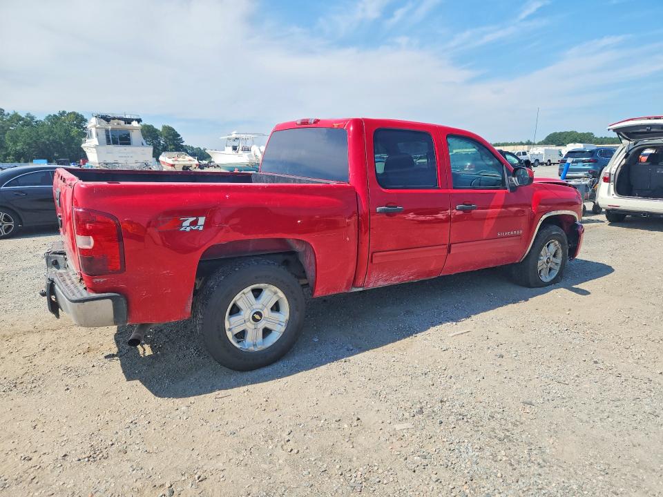 Снимка 3 от търг – 2011 CHEVROLET SILVERADO с VIN 1GCPKSE31BF158354