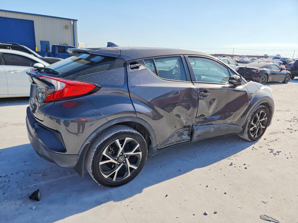 Photo 3 from auction – 2018 TOYOTA C-HR with VIN NMTKHMBXXJR045253