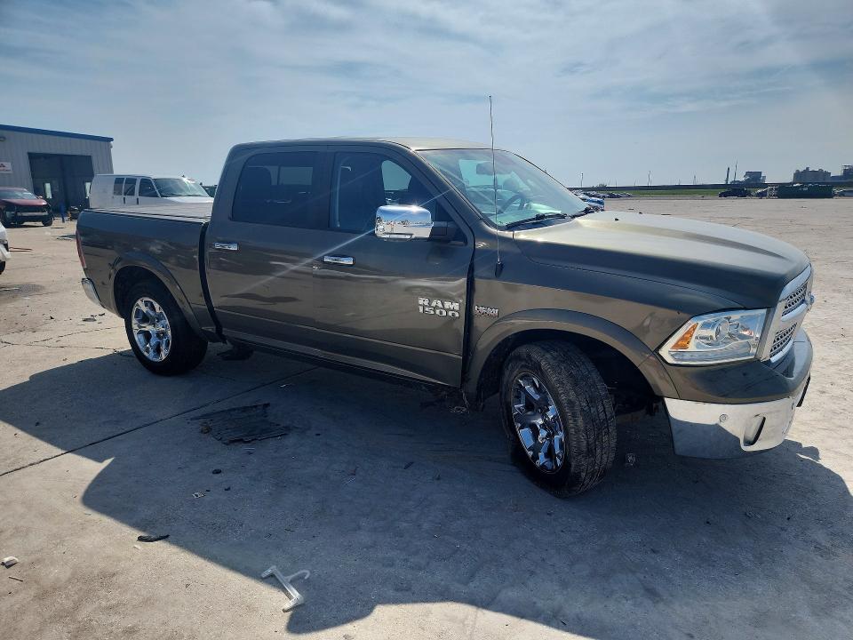 صورة رقم 4 من المزاد - 2015 RAM 1500 مع VIN 1C6RR6NT2FS762365