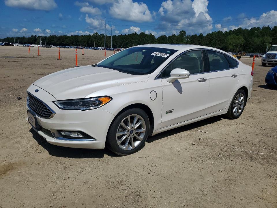 FORD FUSION 2017 with VIN 3FA6P0SU6HR268493 - Photo from auction