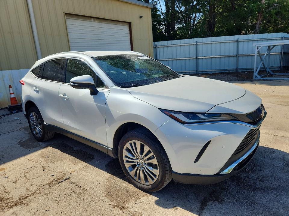 Photo 4 from auction – 2024 TOYOTA VENZA with VIN JTEAAAAH1RJ179972