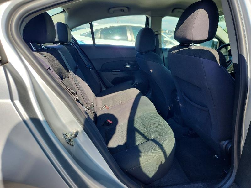 Photo 10 from auction – 2014 CHEVROLET CRUZE with VIN 1G1PC5SB5E7295038
