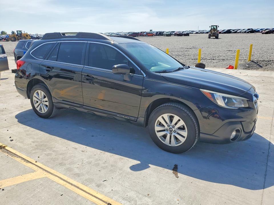 Photo 4 from auction – 2018 SUBARU OUTBACK with VIN 4S4BSACC4J3271962