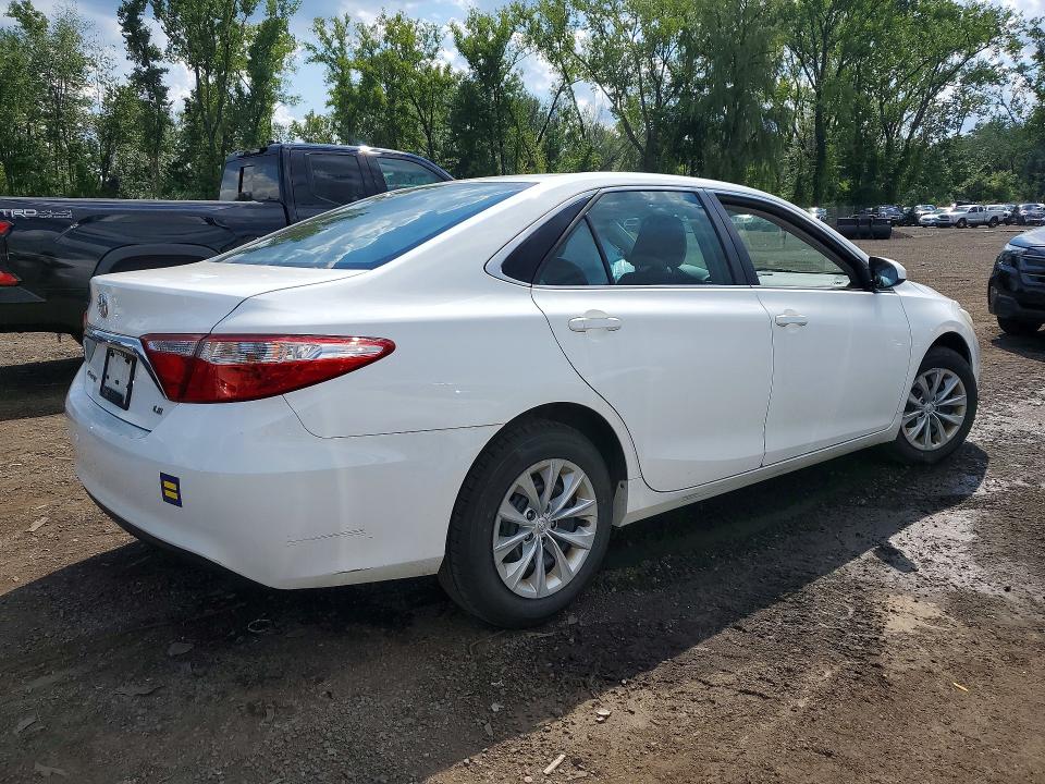 Photo 3 from auction – 2015 TOYOTA CAMRY with VIN 4T4BF1FK7FR514498