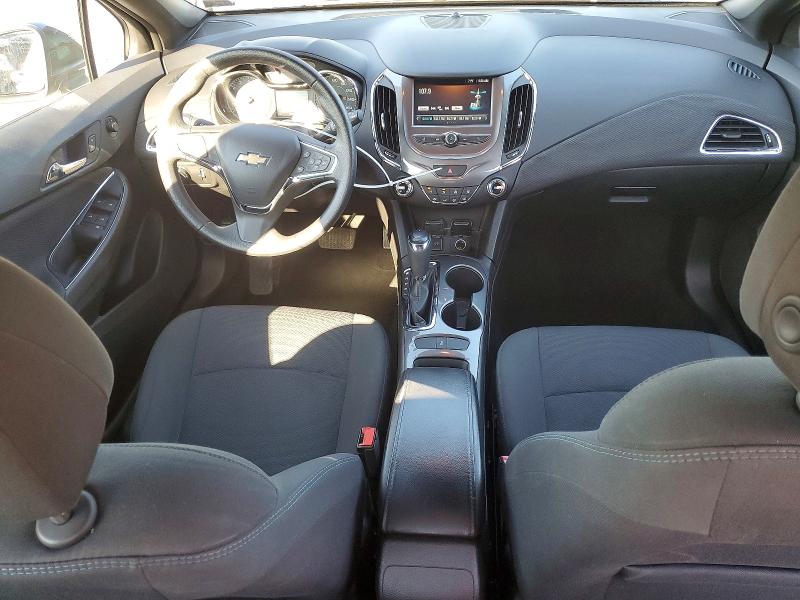 Photo 8 from auction – 2017 CHEVROLET CRUZE with VIN 3G1BE6SM6HS586942