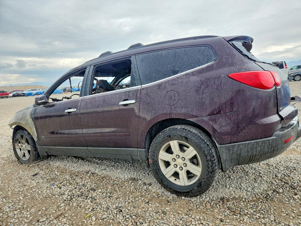 Снимка 2 от търг – 2010 CHEVROLET TRAVERSE с VIN 1GNLVFEDXAS151096