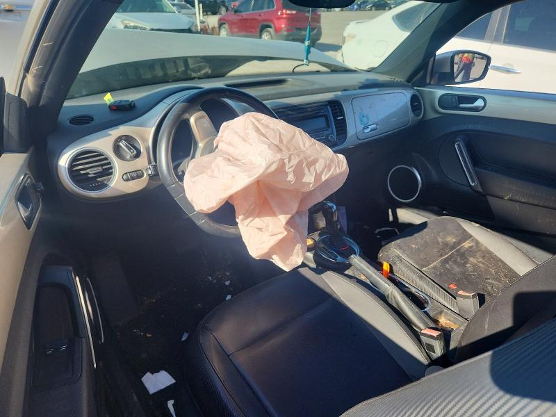 Photo 8 from auction – 2012 VOLKSWAGEN BEETLE with VIN 3VWJP7AT3CM648836