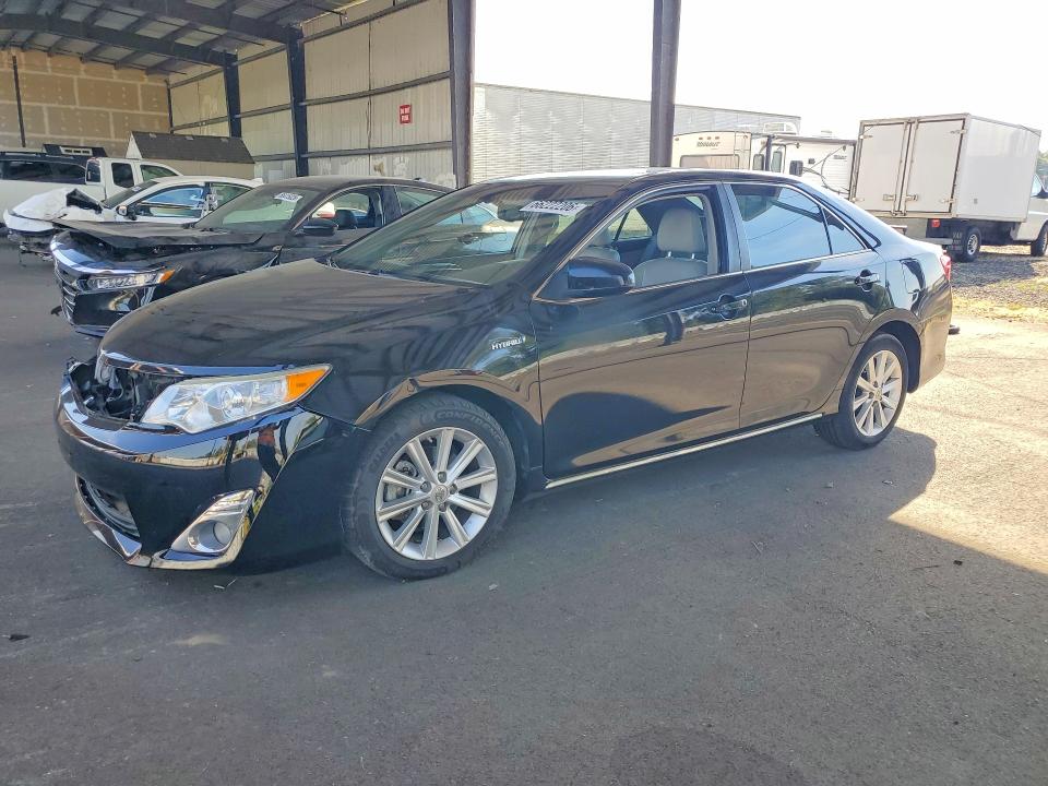 TOYOTA CAMRY HYBRID 2014 с VIN 4T1BD1FK2EU119742 - Снимка от търг