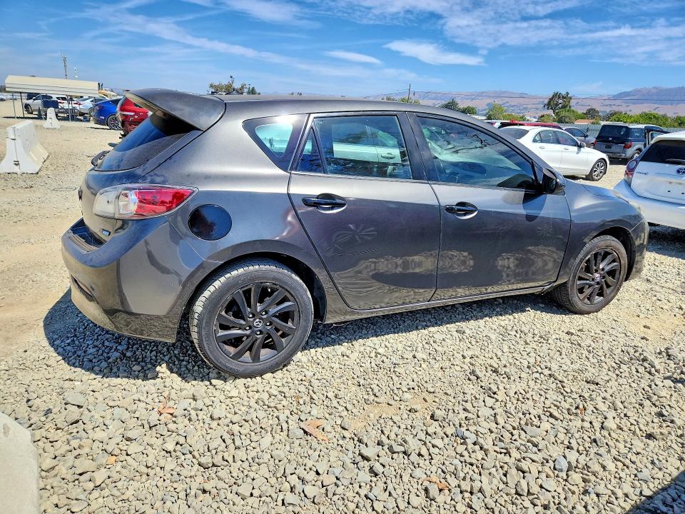 Photo 3 from auction – 2013 MAZDA 3 with VIN JM1BL1LP7D1825080