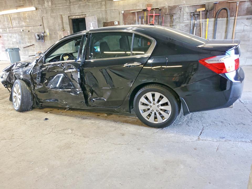 Photo 2 from auction – 2013 HONDA ACCORD with VIN 1HGCR3F81DA027095