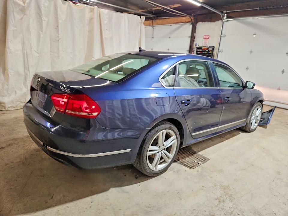 Photo 3 from auction – 2014 VOLKSWAGEN PASSAT with VIN 1VWCN7A3XEC057325