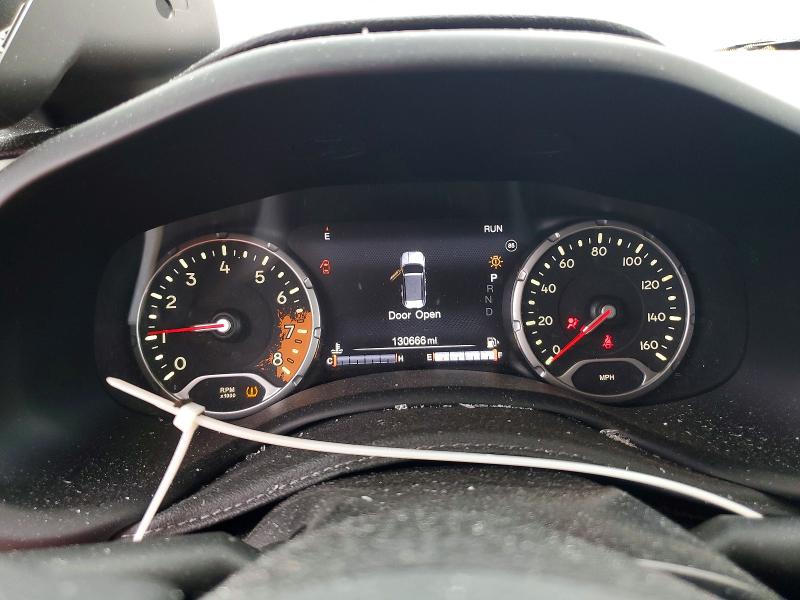 Photo 9 from auction – 2017 JEEP RENEGADE with VIN ZACCJADB1HPE38561