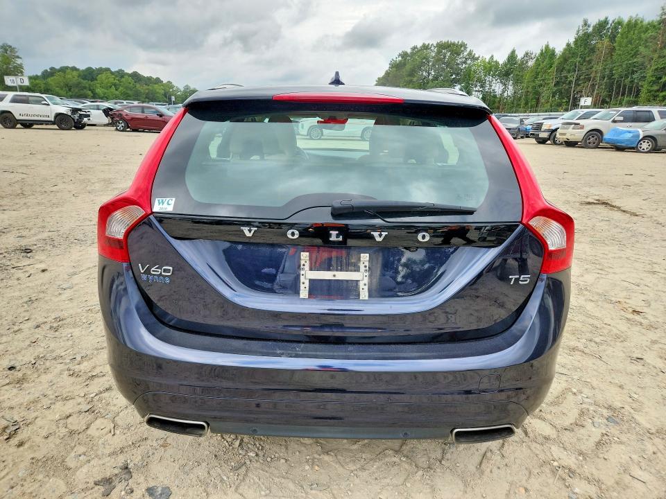 Photo 6 from auction – 2017 VOLVO V60 with VIN YV140MEK3H1364139