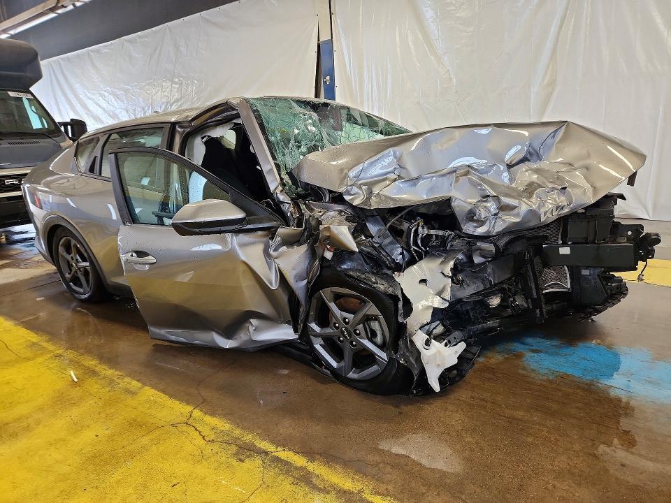 Photo 4 from auction – 2025 KIA K4 with VIN 3KPFT4DE5SE046383
