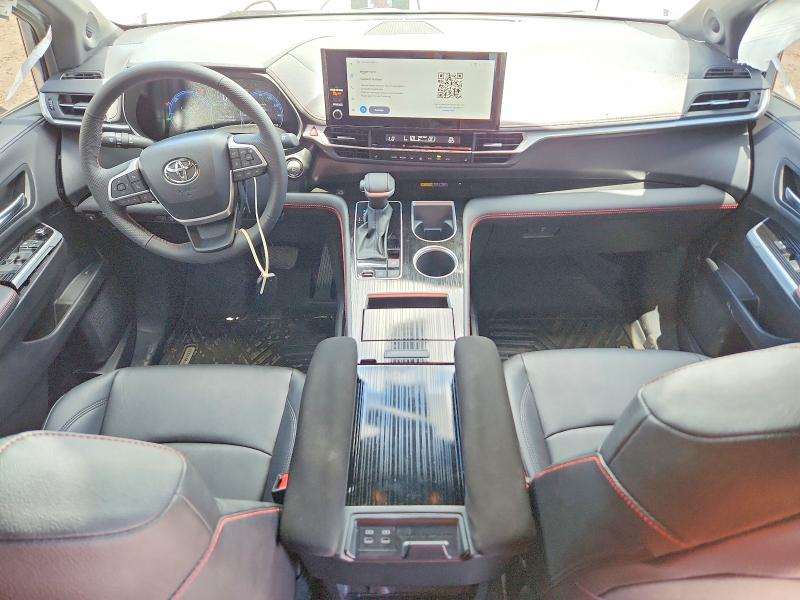Снимка 8 от търг – 2026 TOYOTA SIENNA с VIN 5TDXRKEC5TS305224