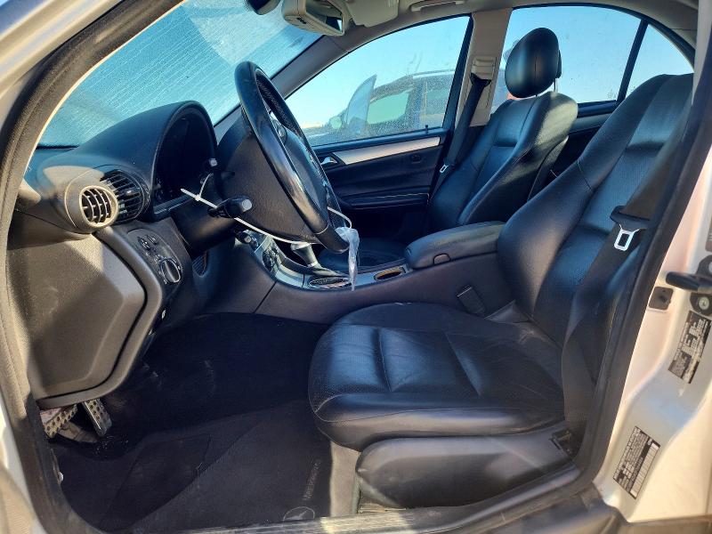 Photo 7 from auction – 2005 MERCEDES-BENZ C with VIN WDBRF40J45F564484