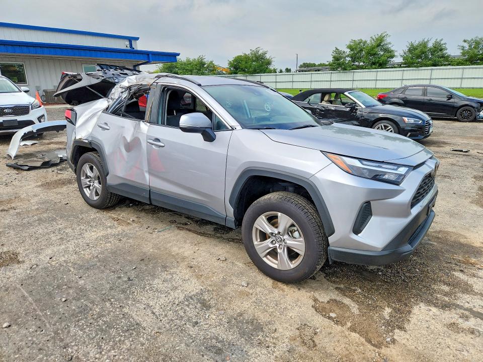 Photo 4 from auction – 2025 TOYOTA RAV4 with VIN 2T3P1RFV3SC504934
