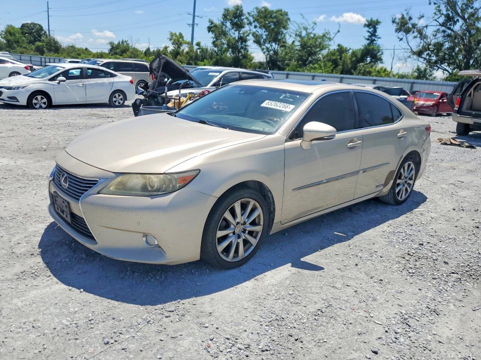 2013 LEXUS ES