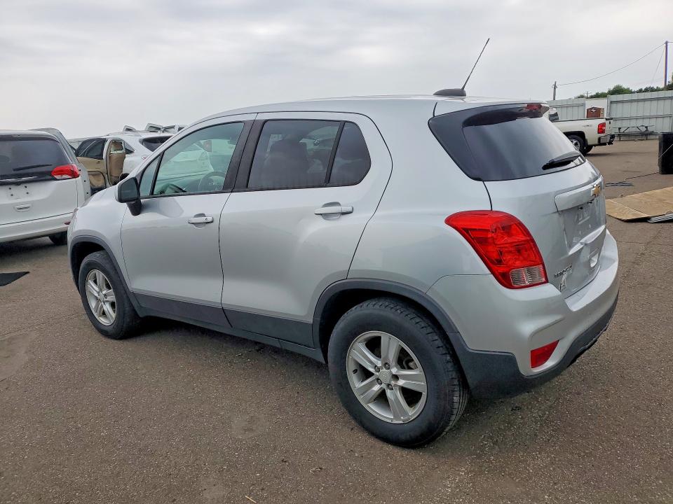 Photo 2 from auction – 2020 CHEVROLET TRAX with VIN 3GNCJNSB5LL233697