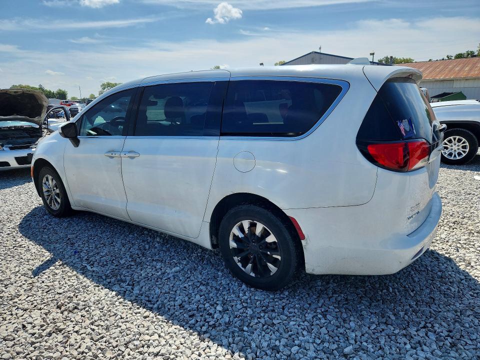 Photo 2 from auction – 2017 CHRYSLER PACIFICA with VIN 2C4RC1DG7HR845103
