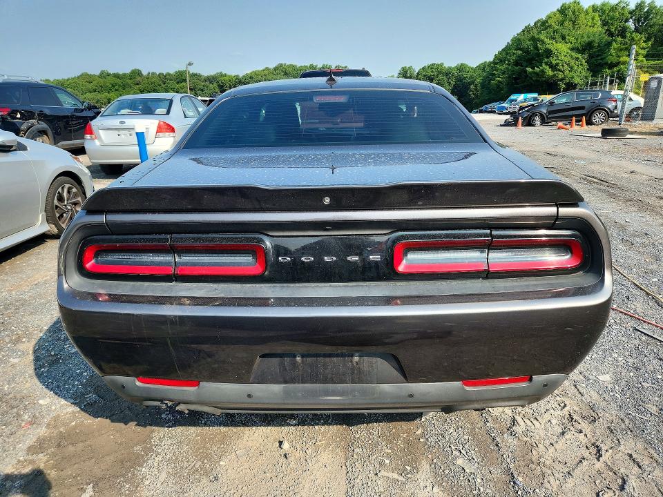 Photo 6 from auction – 2016 DODGE CHALLENGER with VIN 2C3CDZBT7GH101494