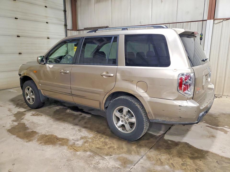 Photo 2 from auction – 2006 HONDA PILOT with VIN 5FNYF18596B013492