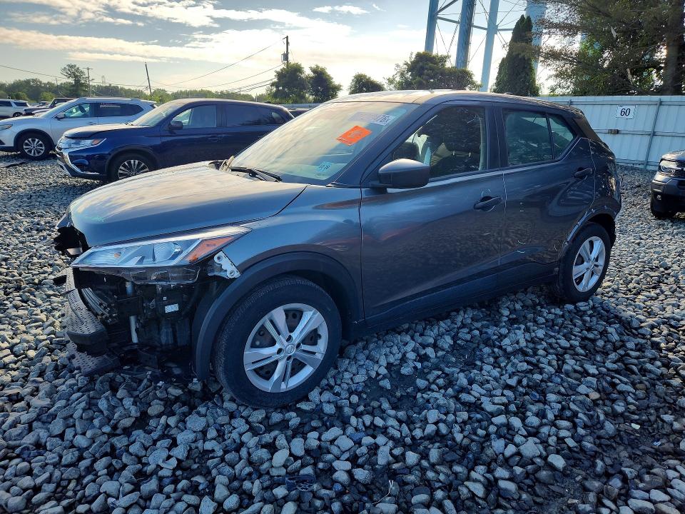 2021 NISSAN KICKS