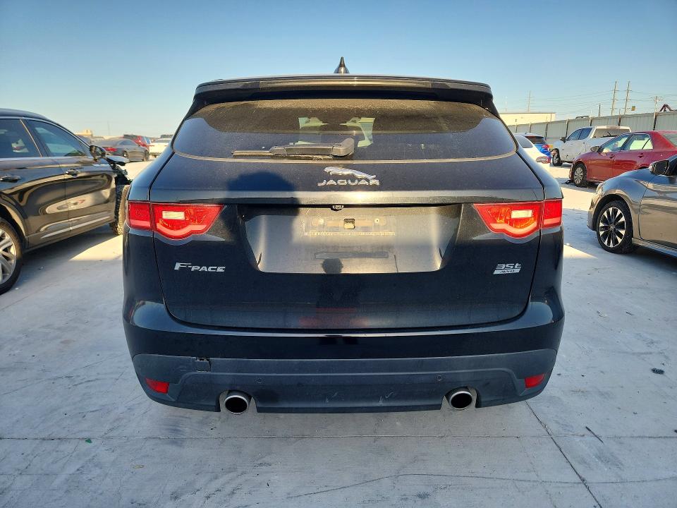 Photo 6 from auction – 2017 JAGUAR F-PACE with VIN SADCJ2BV3HA063540