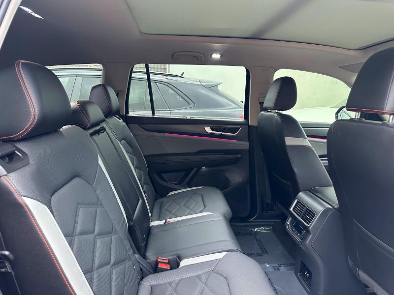 Photo 12 from auction – 2025 VOLKSWAGEN ATLAS with VIN 1V2CR2CA2SC573114
