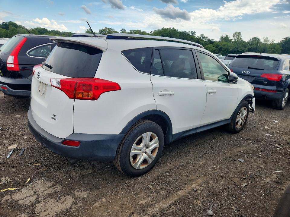 Photo 3 from auction – 2013 TOYOTA RAV4 with VIN JTMBFREV7D5019556