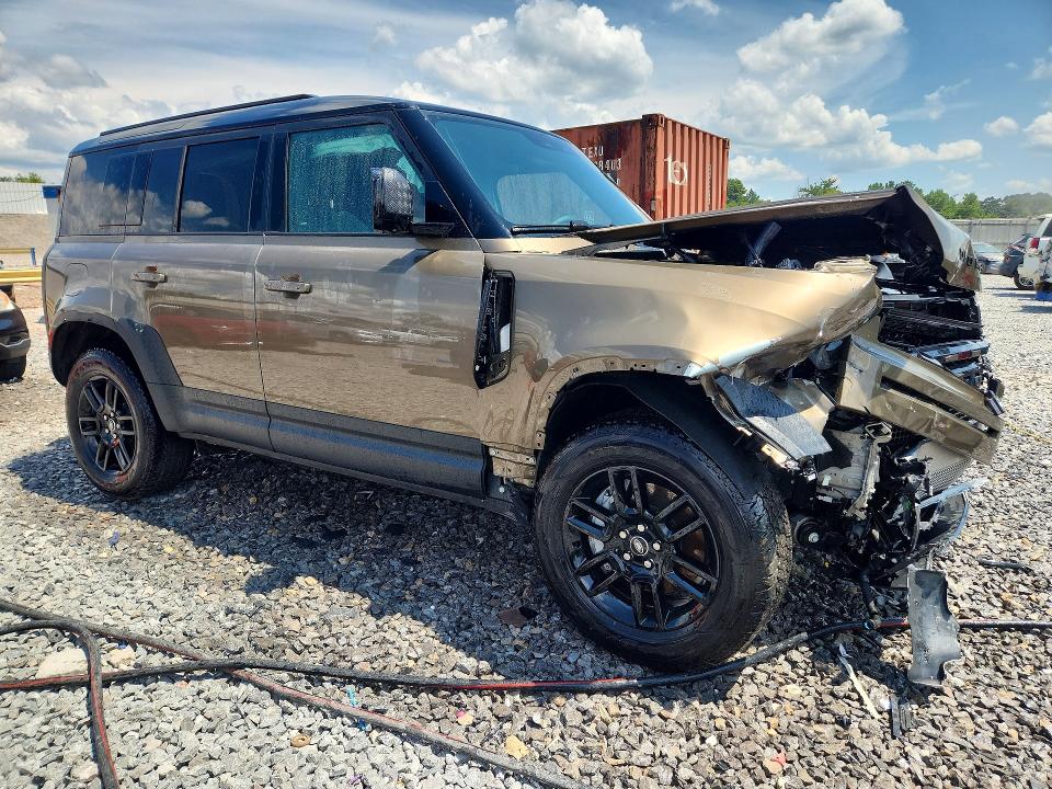 Photo 4 from auction – 2025 LAND ROVER DEFENDER with VIN SALEJ7EU6S2474414
