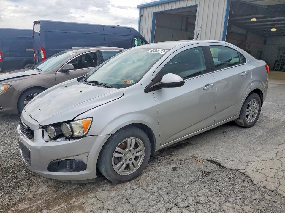 CHEVROLET SONIC 2014 con VIN 1G1JC5SH8E4101971 - Foto de la subasta
