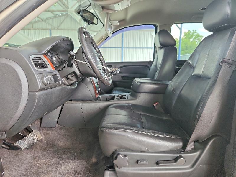 Photo 7 from auction – 2010 CHEVROLET TAHOE with VIN 1GNMCBE35AR215255