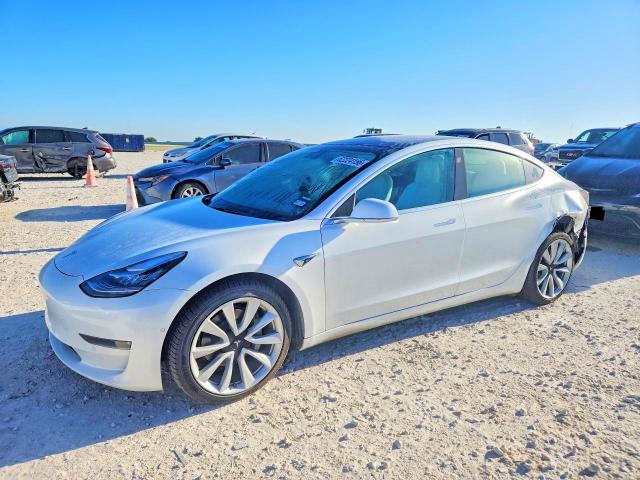 TESLA MODEL 3 2020 with VIN 5YJ3E1EB0LF640343 - Photo from auction