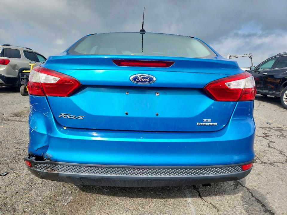 Photo 6 from auction – 2014 FORD FOCUS with VIN 1FADP3F27EL120929