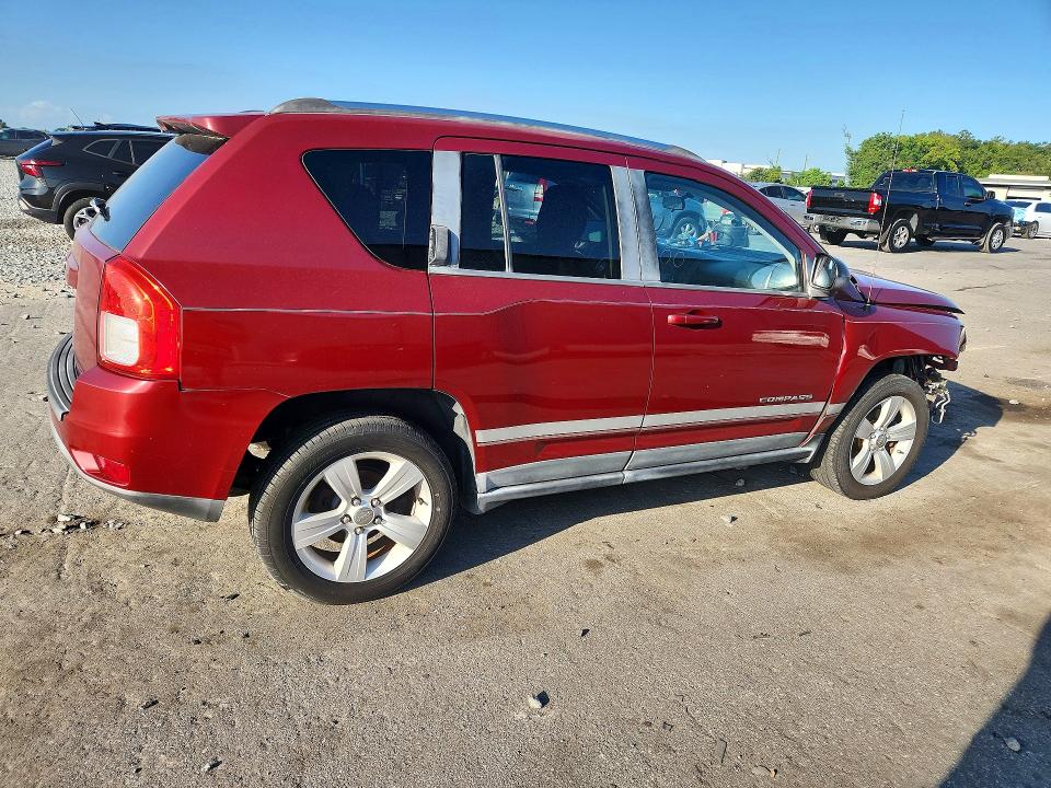 Photo 3 from auction – 2011 JEEP COMPASS with VIN 1J4NF1FB1BD136470