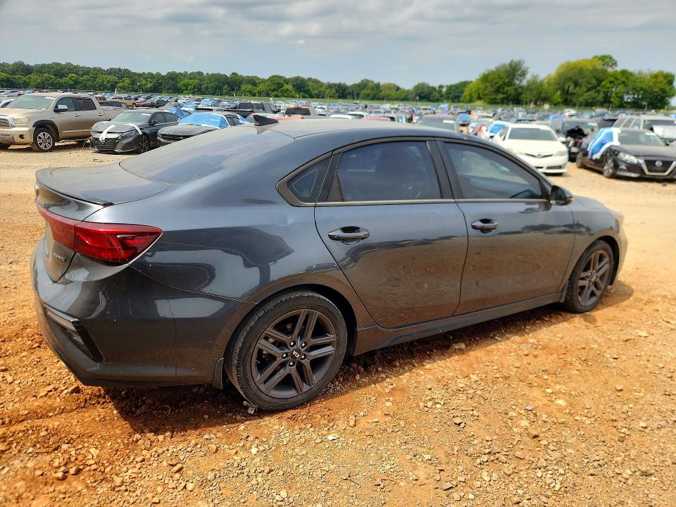 Photo 3 from auction – 2021 KIA FORTE with VIN 3KPF34AD2ME280673