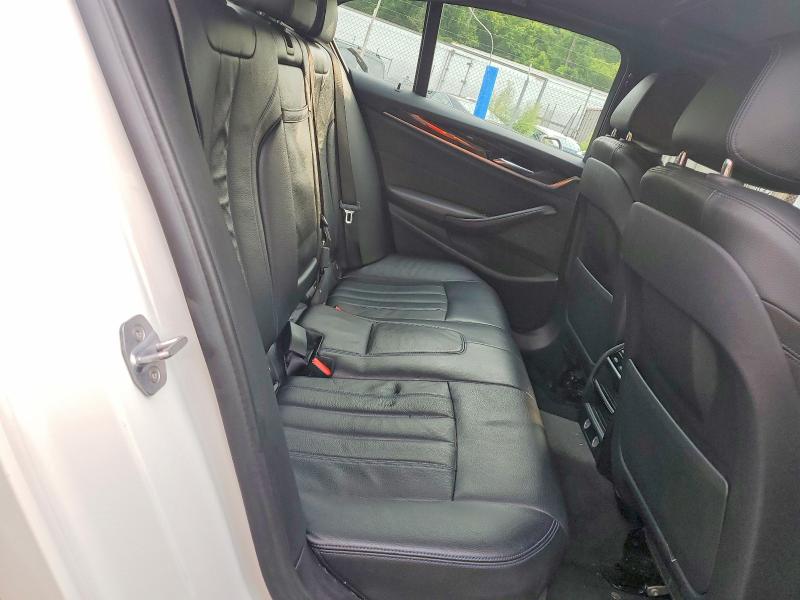 Photo 10 from auction – 2019 BMW 530 with VIN WBAJA5C56KWA57762