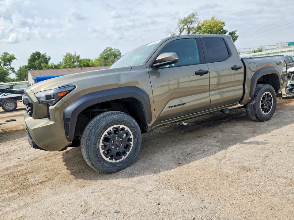 TOYOTA TACOMA 2025 с VIN 3TMLB5JN2SM163618 - Снимка от търг