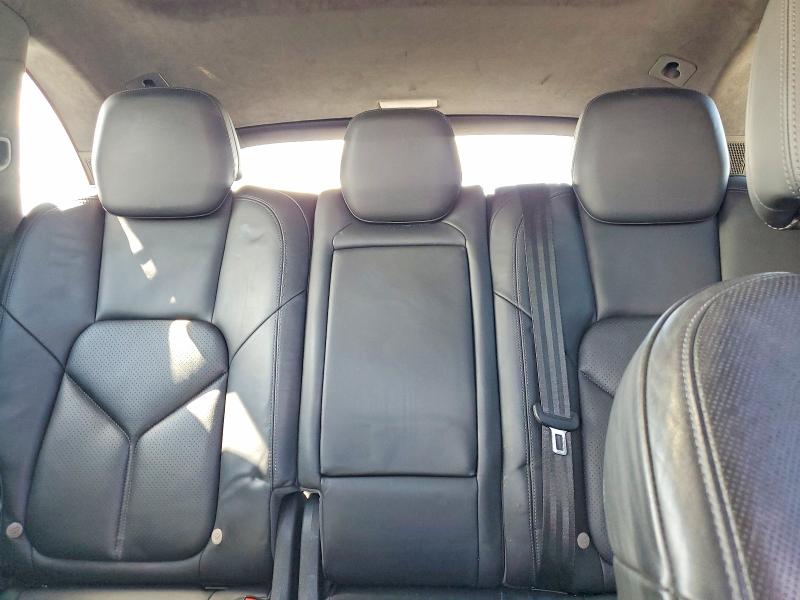 Photo 10 from auction – 2013 PORSCHE CAYENNE with VIN WP1AD2A29DLA79269