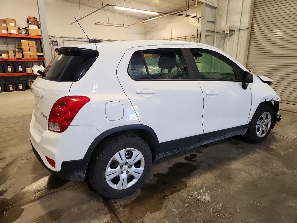Photo 3 from auction – 2017 CHEVROLET TRAX with VIN KL7CJKSB2HB239518