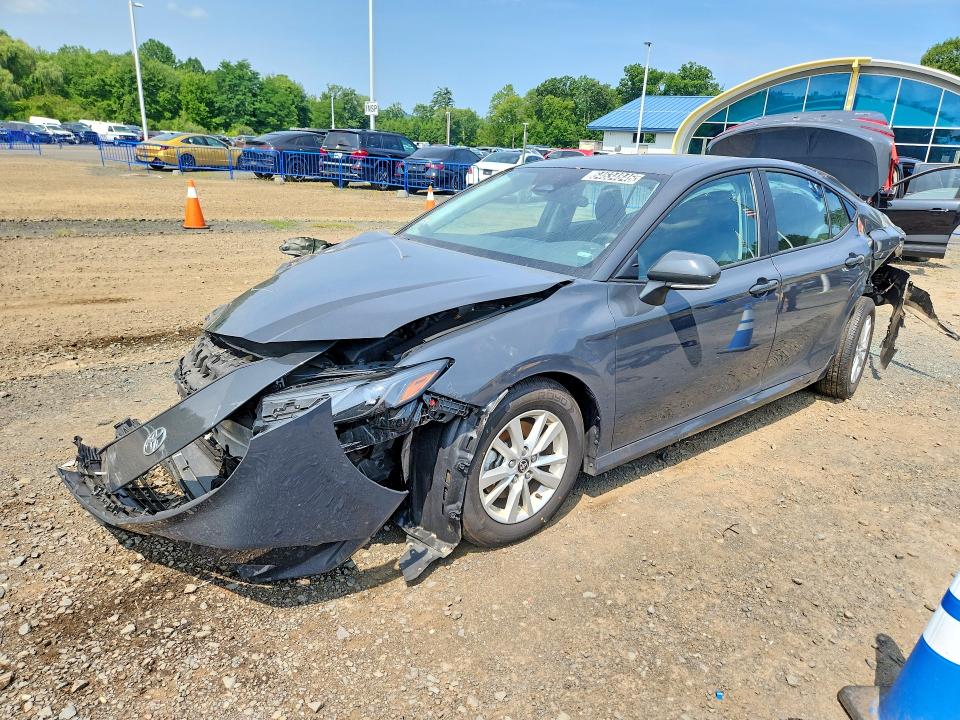 TOYOTA CAMRY 2025 with VIN 4T1DAACK7SU597432 - Photo from auction